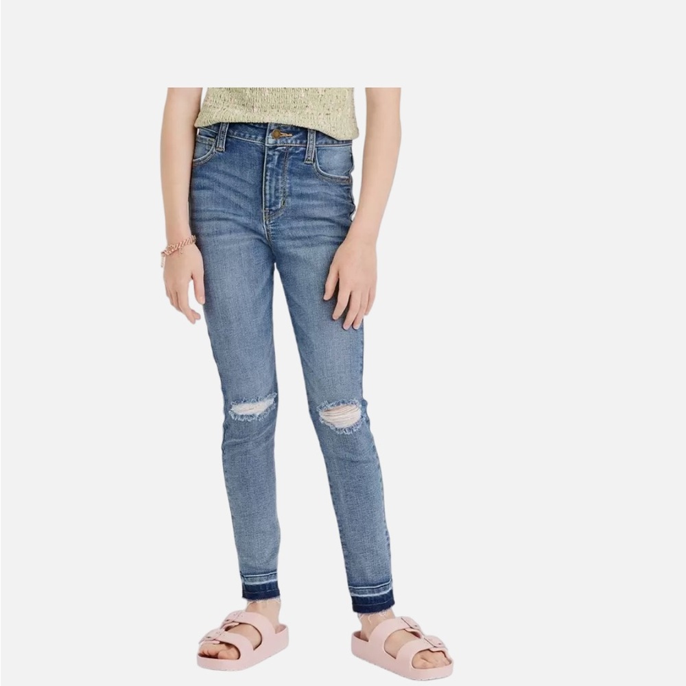 Art Class girls dark wash distressed skinny jeans IN PERFECT CONDITION